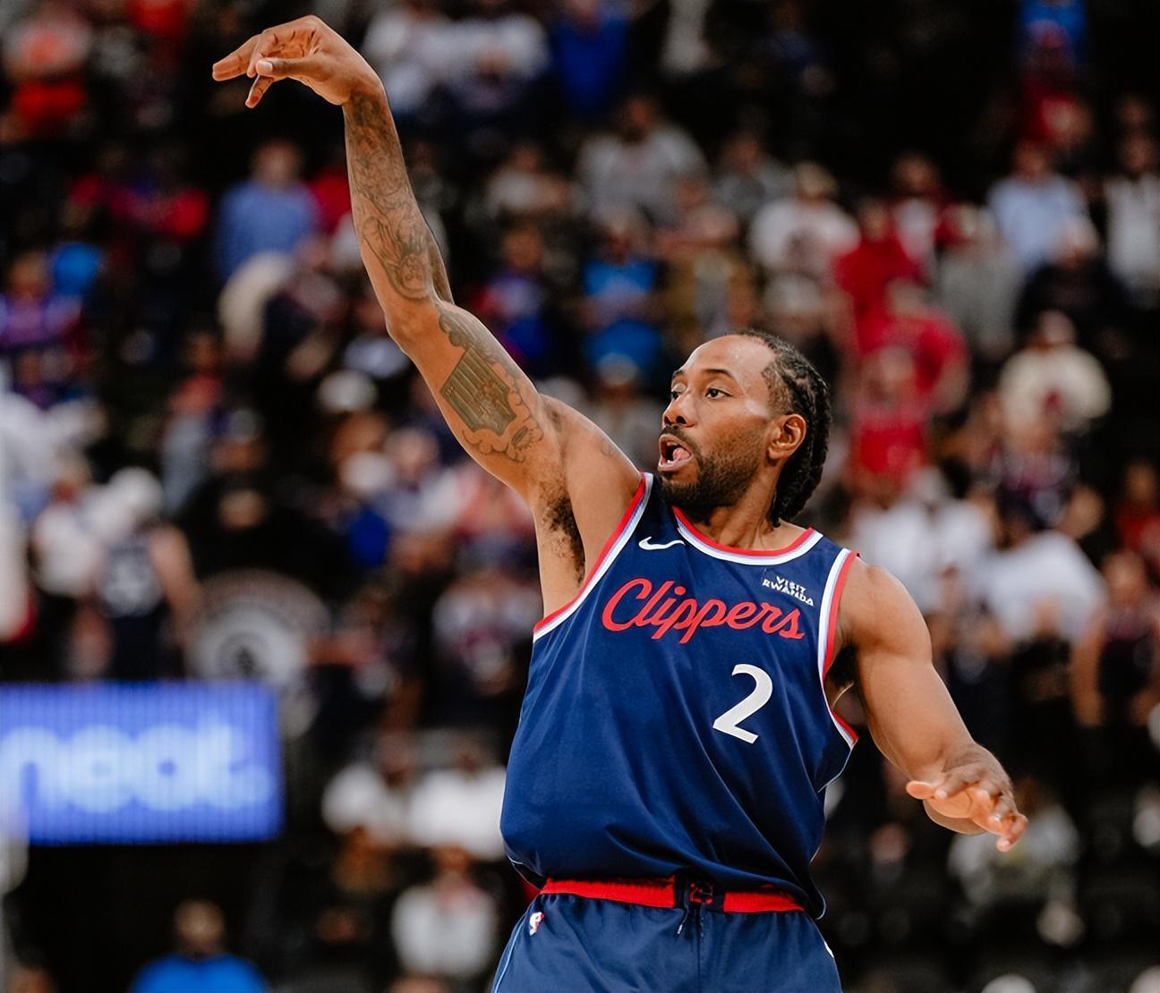 星空娱乐-哈登轰30+5+8仍无缘今日最佳！对不起，你碰到不讲理的小卡了